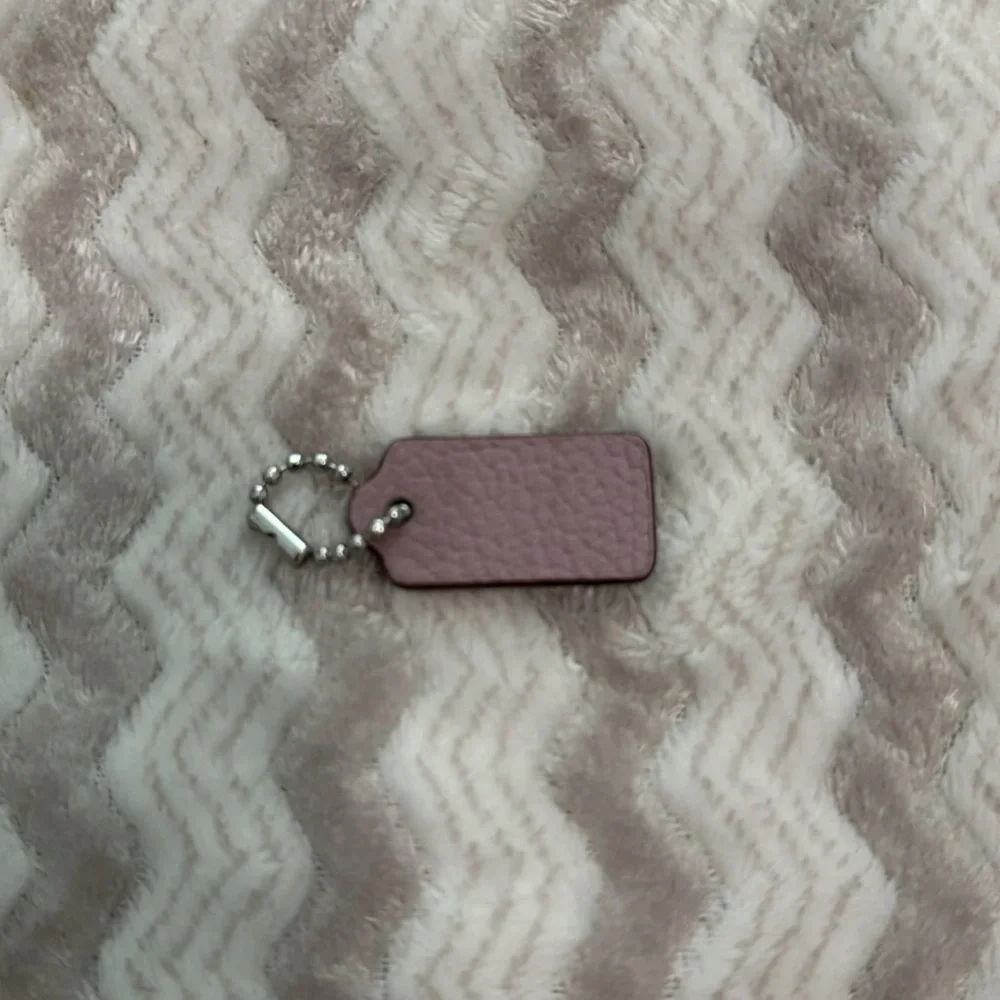 Small Coach Leather Key Chain - Picture 2 of 3